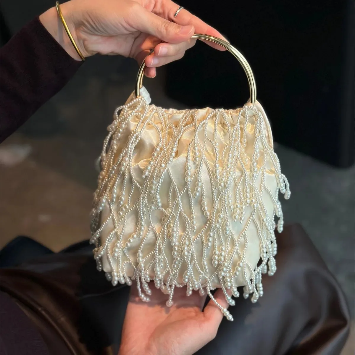 Women's Beaded Pearl Tote Evening Bag Luxury Design Fringe Silk Satin Underarm Bag Party Wedding Clutches Female Crossbody