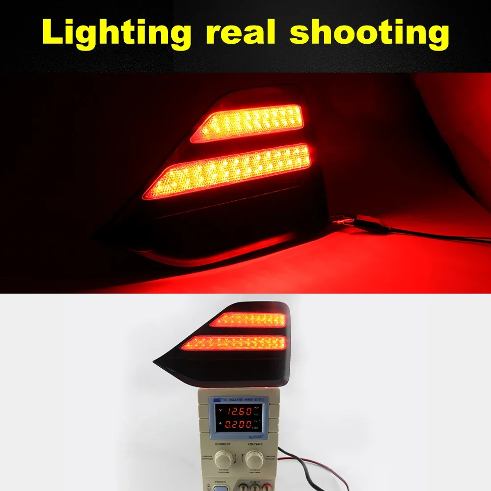 

2PCS Car Red LED Rear Reflector Light Bumper Taillight Fog Light Brake Light 12V For Toyota Noah Voxy 90 Series Auto Accessories