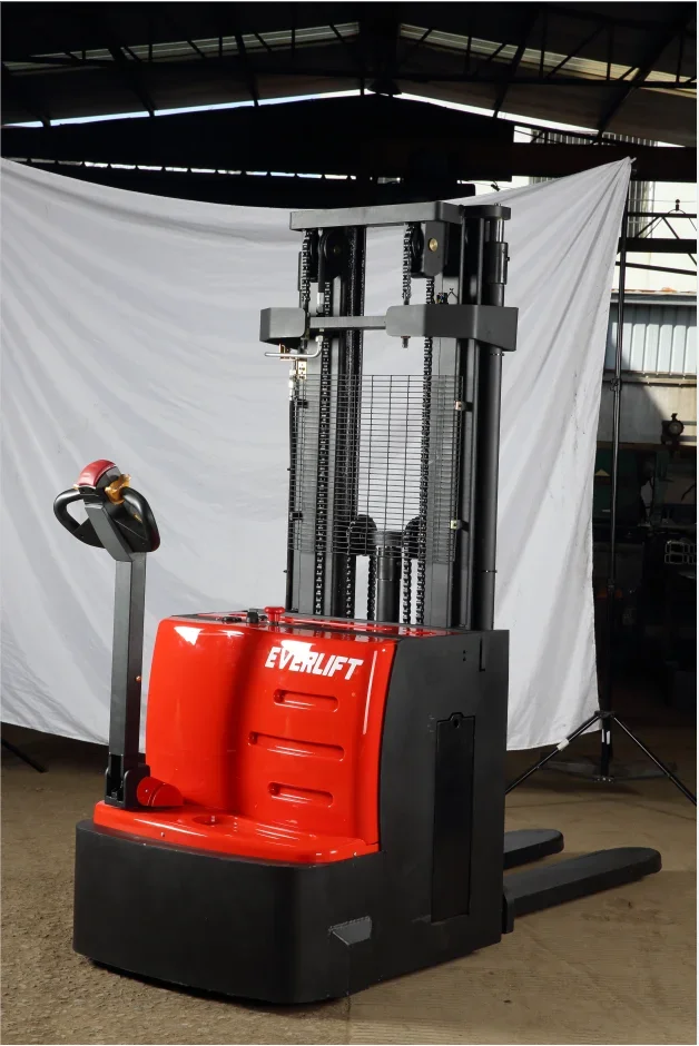 Walkie Electric Stacker 1.5 ton 2 ton Triplex mast 4 meter 4.5 meter 5 meter pallet lifter option lithium battery straddle legs