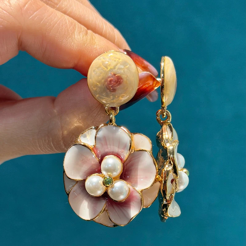 

Vintage Peach Blossom Flower Earrings With Pearl For Woman Drop Gold Color Large Big Accessories Luxury Jewelry Designer Wedding