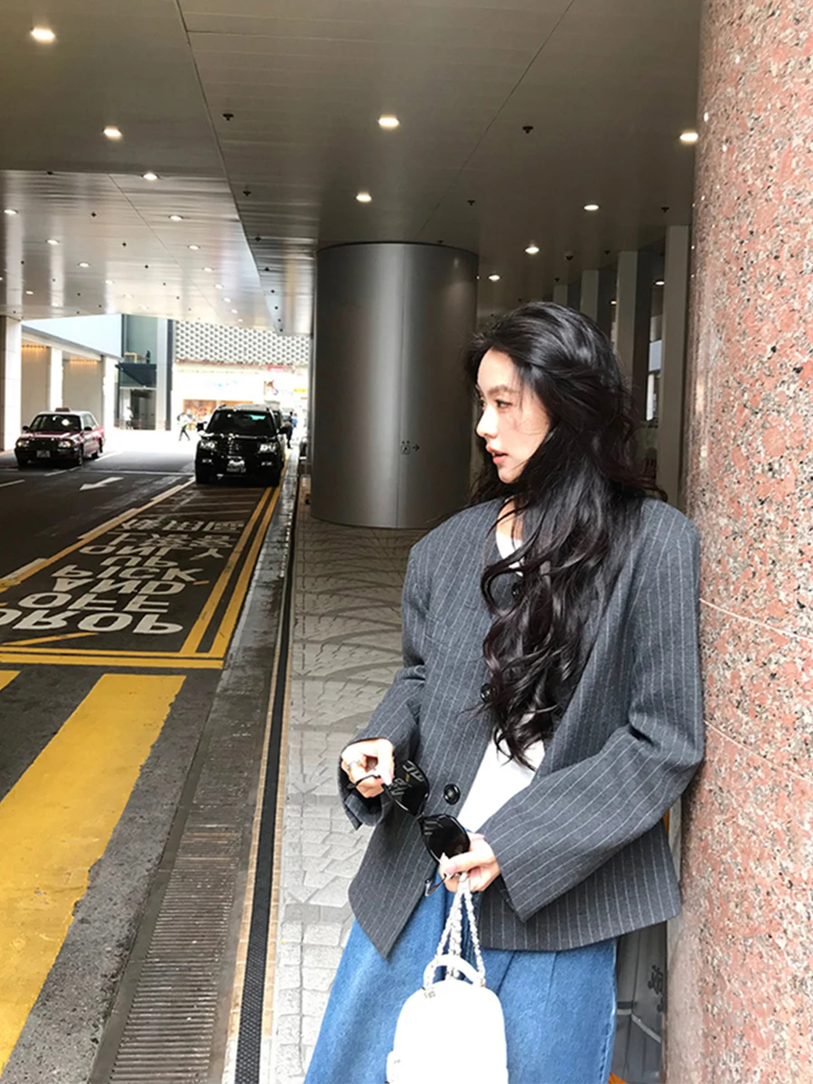 

Повседневный женский пиджак свободного кроя в стиле кэжуал с вертикальными полосками, осенняя новинка