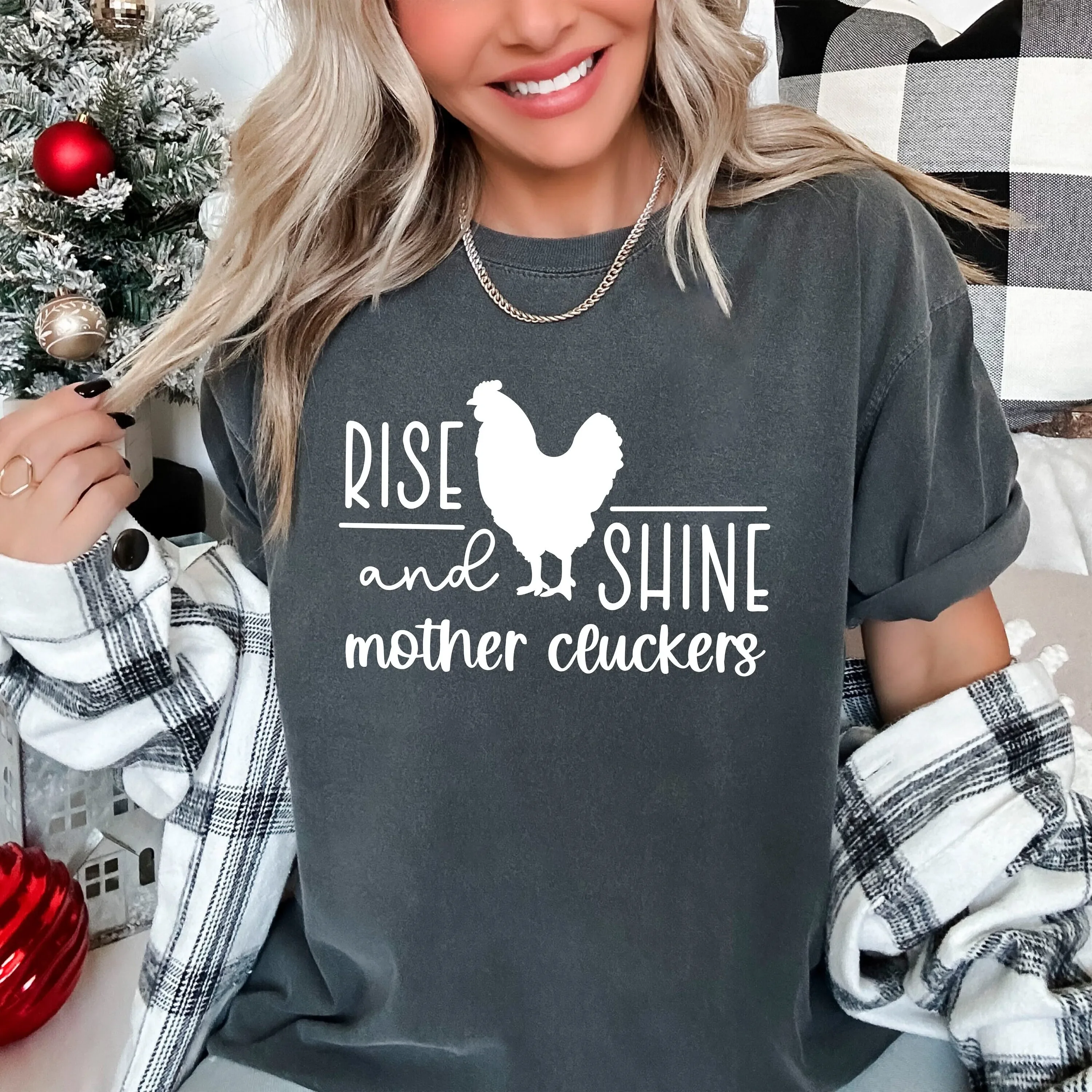 

Футболка Comfort Color Rise And Shine Mother Cluckers Farm Life Sarcastic Funny Farmer For