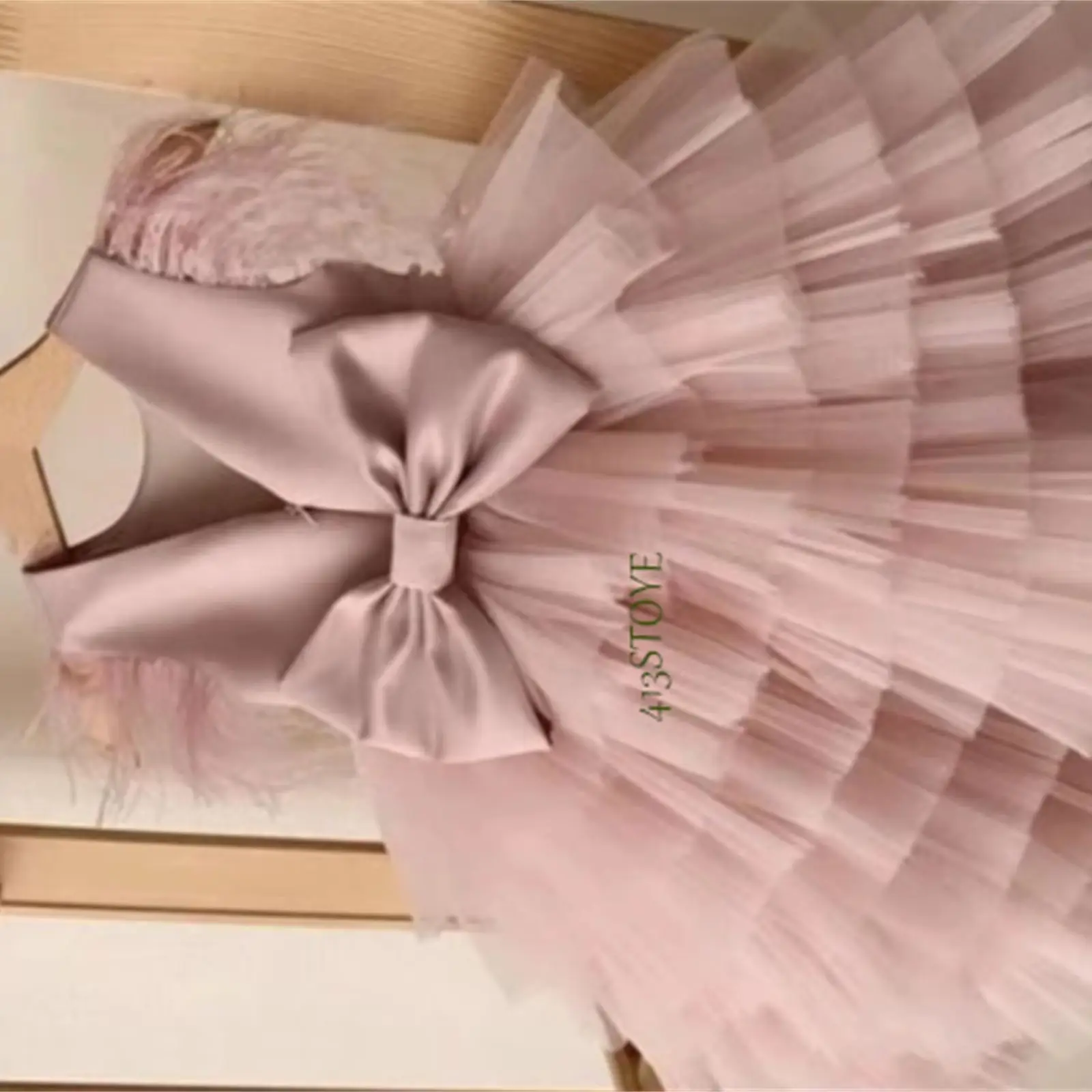 

Pink Tulle High-Low Baby Girl Dress Tiered Tulle Feather Sleeves Little Princess Guest Dress Girls Birthday Party Gown with Bow