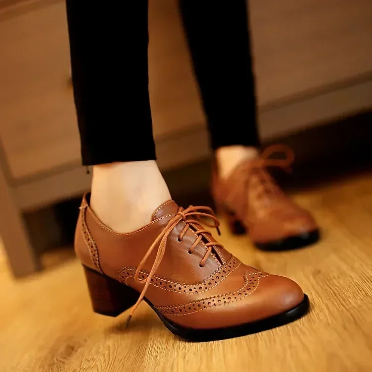 

2024 New Women Pumps Round Toe Wood Heels Platform Carved Retro Lace-Up Classic Spring Shoes for Women Shoes