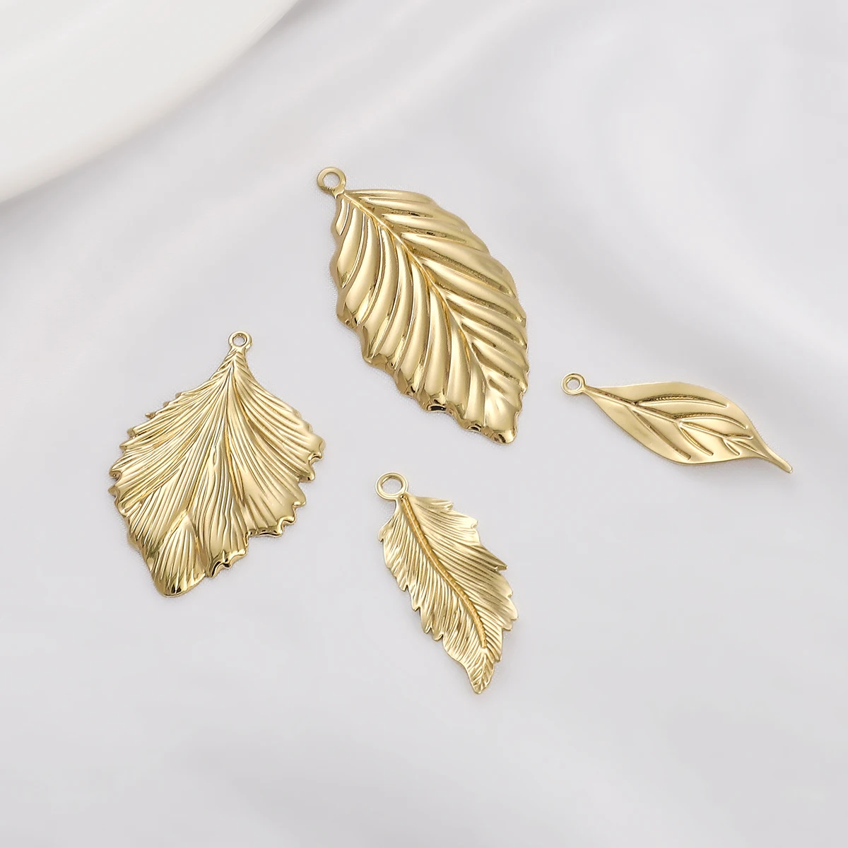 14K Gold Plated Accessories hollow three-dimensional leaf pendant diy handcrafted bracelet head ornaments pendant eardrop Charms