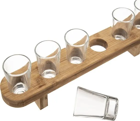 Vodkashotglaasjes op bamboe dienblad 40 ml 6 stuks