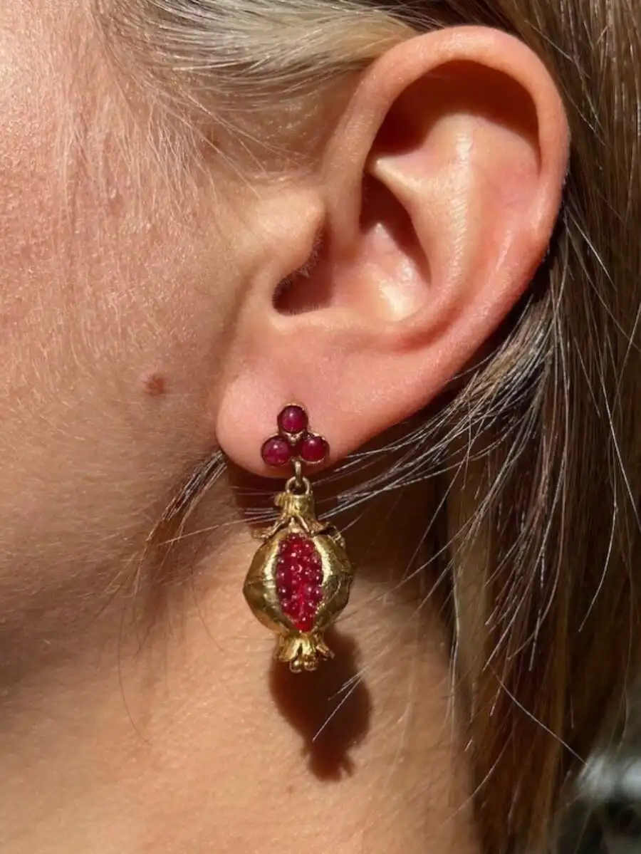 

Pomegranate Shape Drop Earrings With Red Gemstones For Women Party Jewelry