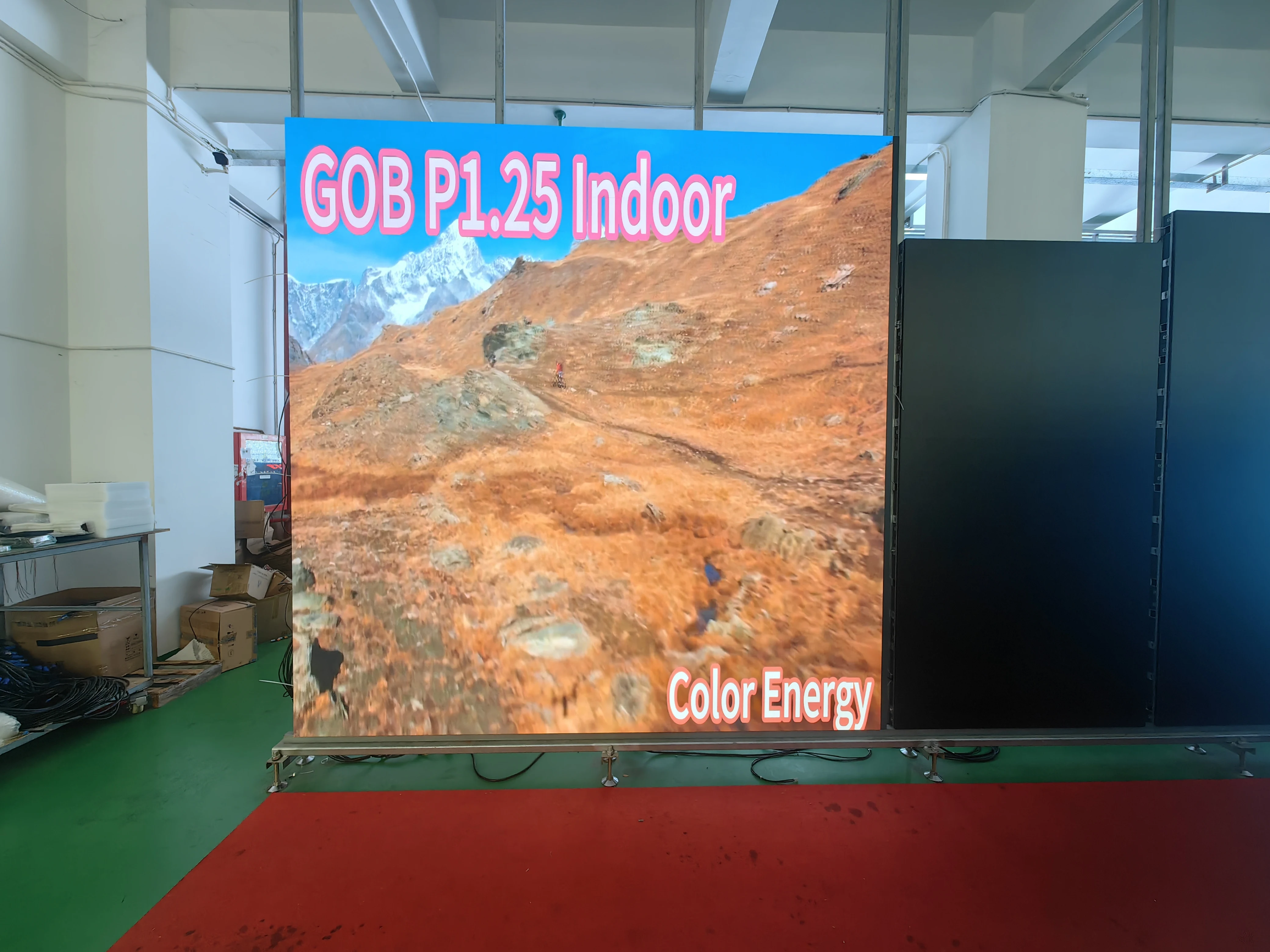 Display LED GOB HD P1.25 - Pannello video wall digitale a colori per interni, schermo continuo ad alta definizione per uso commerciale/evento
