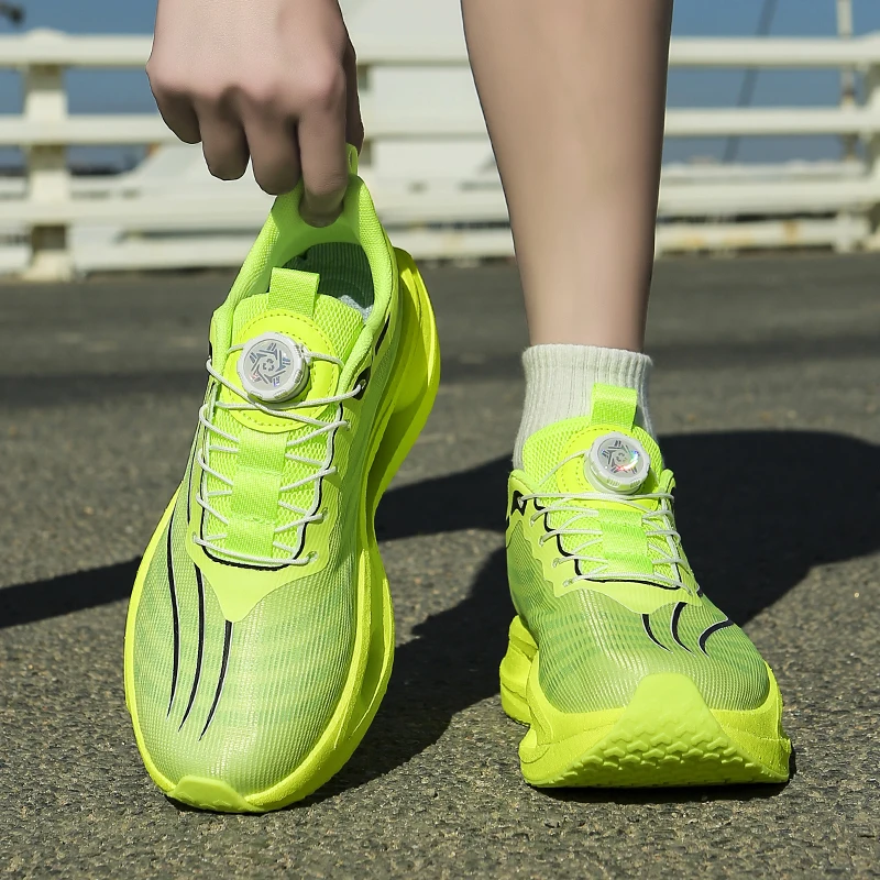 Men's Sneakers,Men's Shoes, Luxury Trainers, Race Running Shoes,  Casual Shoes, Breathable Fashion Loafers for Men.