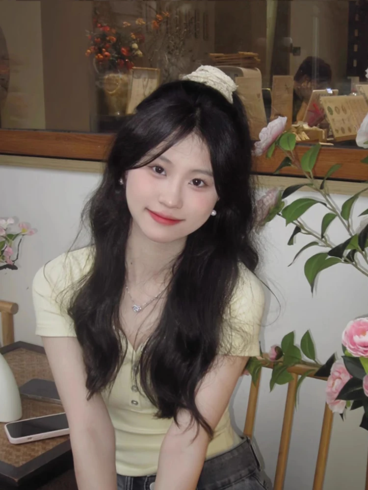 Hot Girl ort Sve camiseta mujer verano 2024 Slim Fit Pure Desire botón amarillo redondo Ne f Top abierto