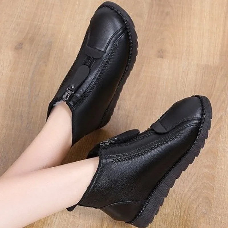 New 2024 Women\'s Real Leather Ankle Boots Thick Bottom Plush Shoes Women Winter Warm Shoes Fashion Cool Footwear