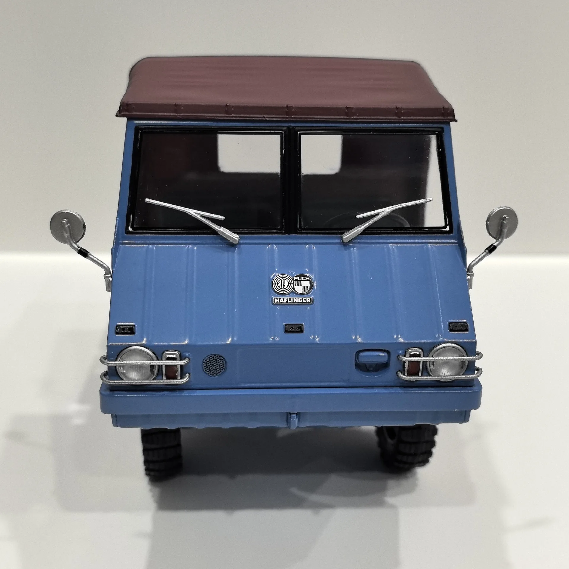 ไดแคสต์ Schuco 1:18 Scale Steyr Puch Haflinger รถรุ่นอัลลอยด์ของเล่นสะสมของขวัญของที่ระลึกเครื่องประดับ