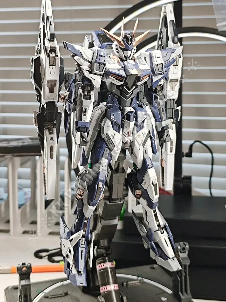 재고 있음 IRON TOYS 1/100 STAR ETERNAL White ver 조립 모델 컬렉션 장난감 TC 프로토타입 테스트 로봇 맞춤형