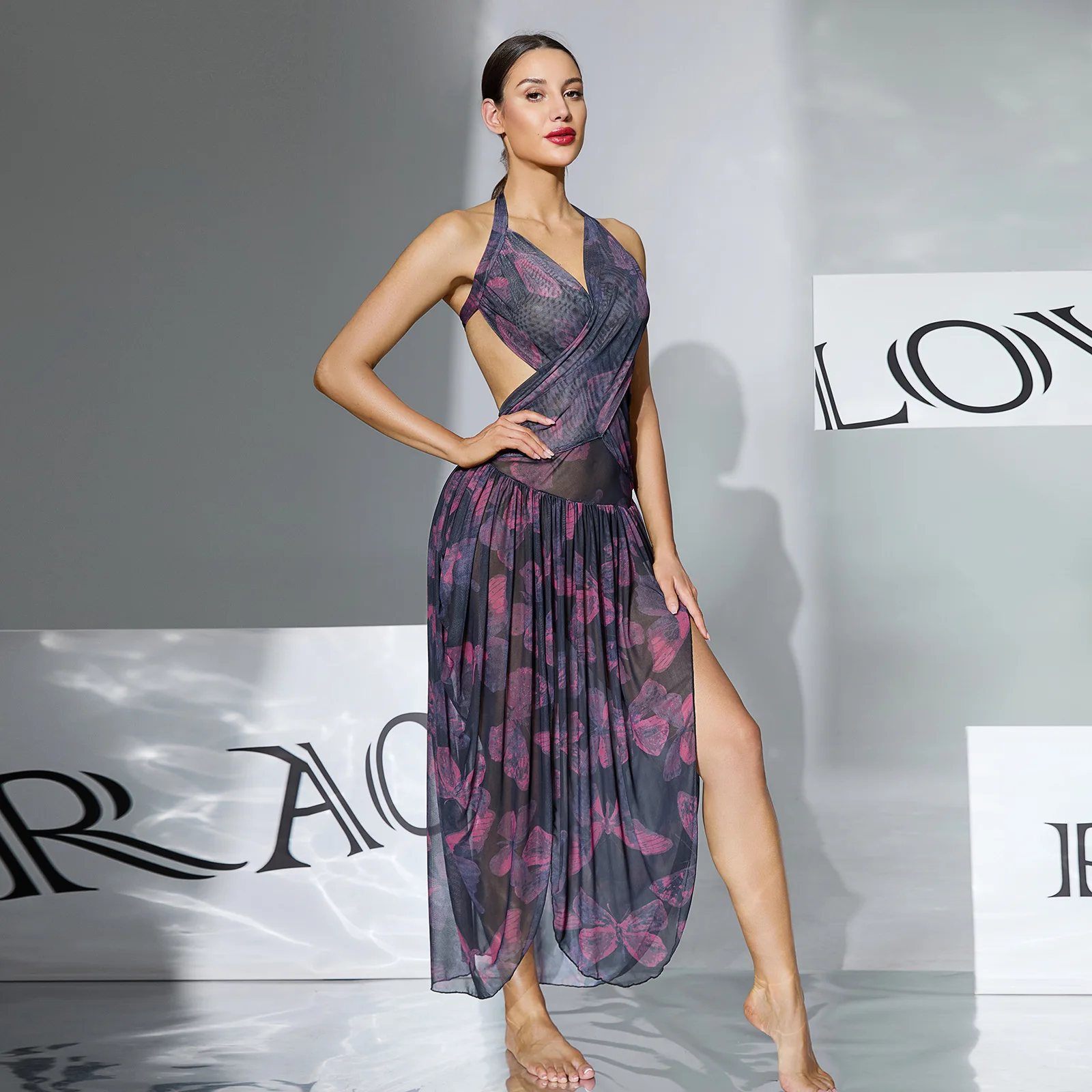 

Сексуальное длинное платье-ночнушка из сетки с принтом бабочек, с перекрестными бретелями на шее, глубоким вырезом и высоким разрезом, для внешней торговли 1158cw43347