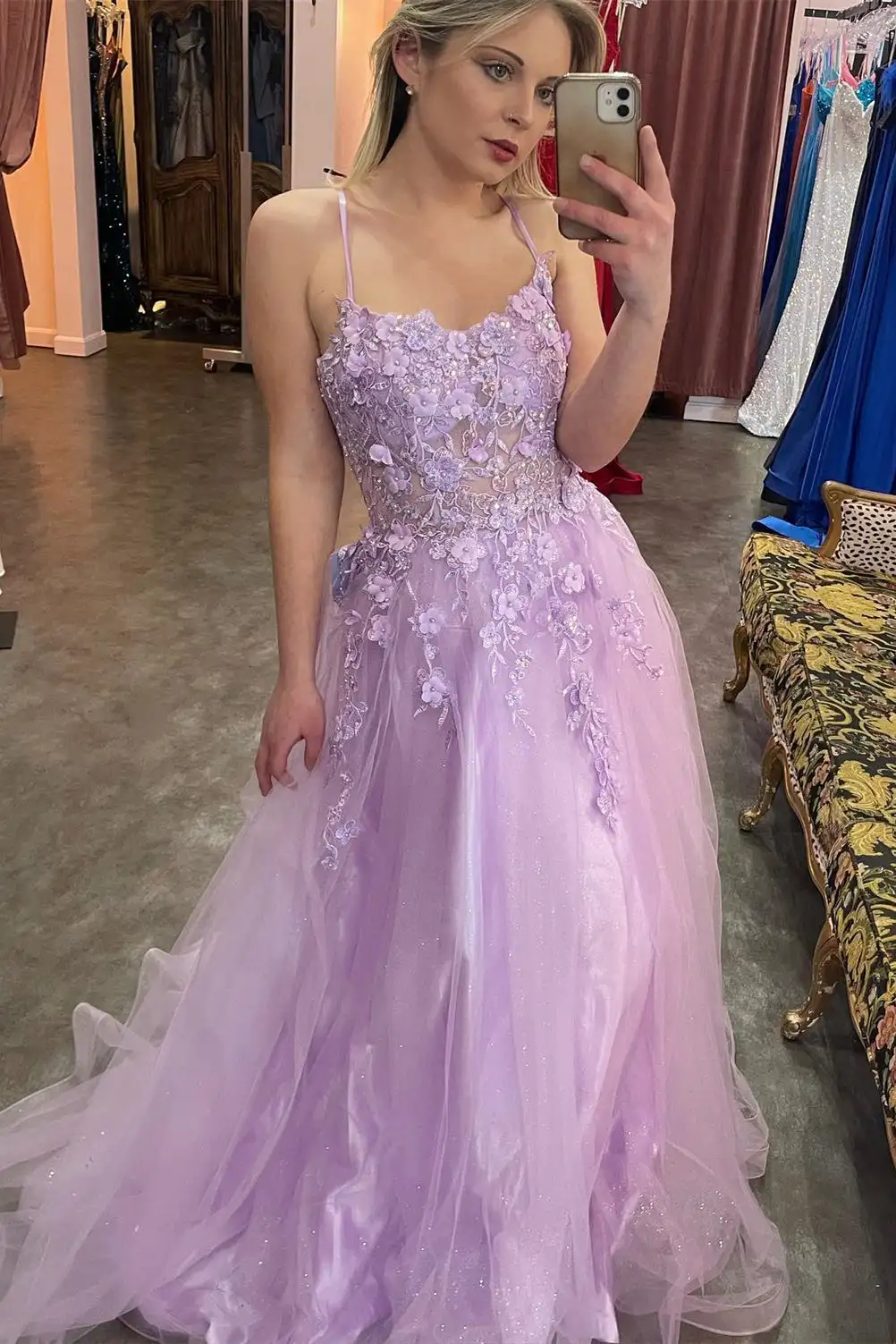 Lilac Prom Dresses Sparkly Bling Lace Applique Floral Illusion Formal Party Evening Gowns Graduation Dresses Custom made