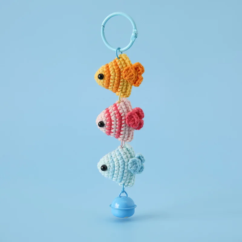 Bunte gehäkelte Fisch-Anhänger, niedliches gestricktes Tier, Auto, Spiegel, Hängedekoration, schöne handgewebte Anhänger, Tasche, Dekor, Geschenk – Detail 5