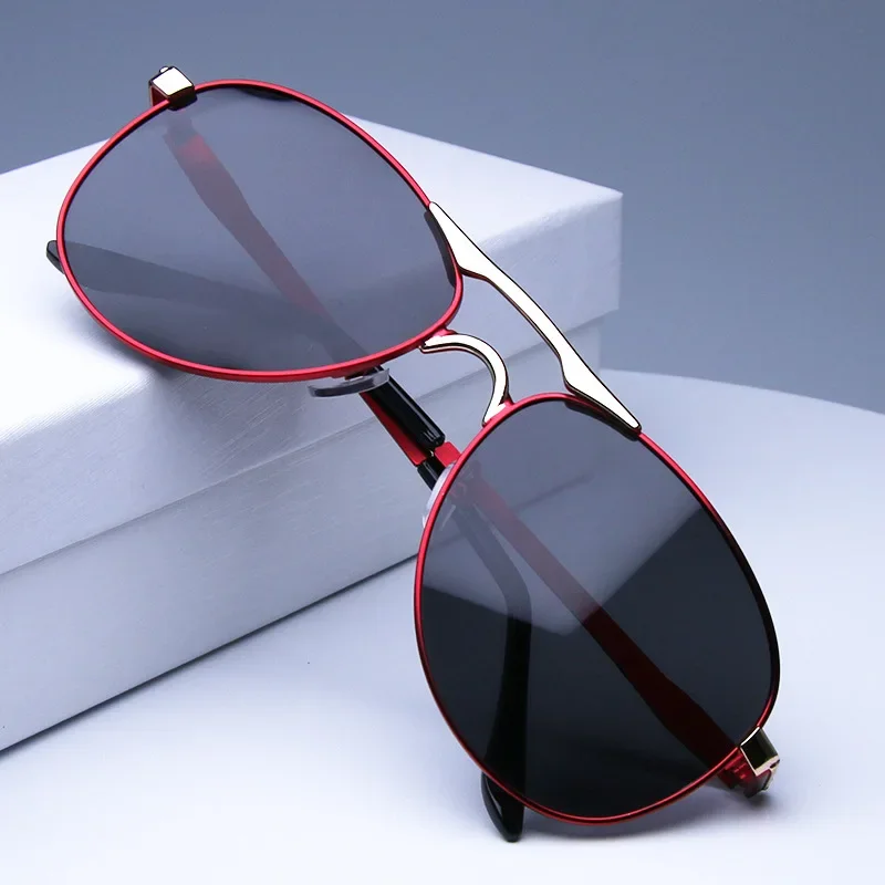 New Square Photochromic Polarized Sunglasses Men Change Color Sun Glasses Chameleon Anti-glare Driving Oculos De Sol