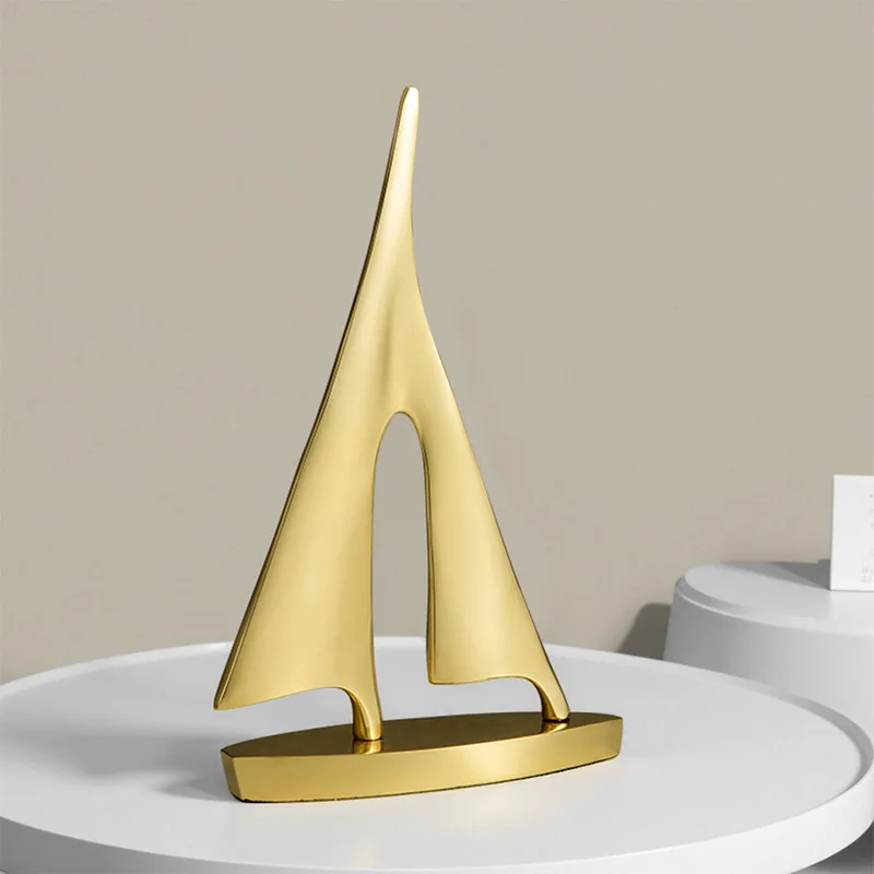 

Brass sailboat ornament living room office wine cabinet home decoration