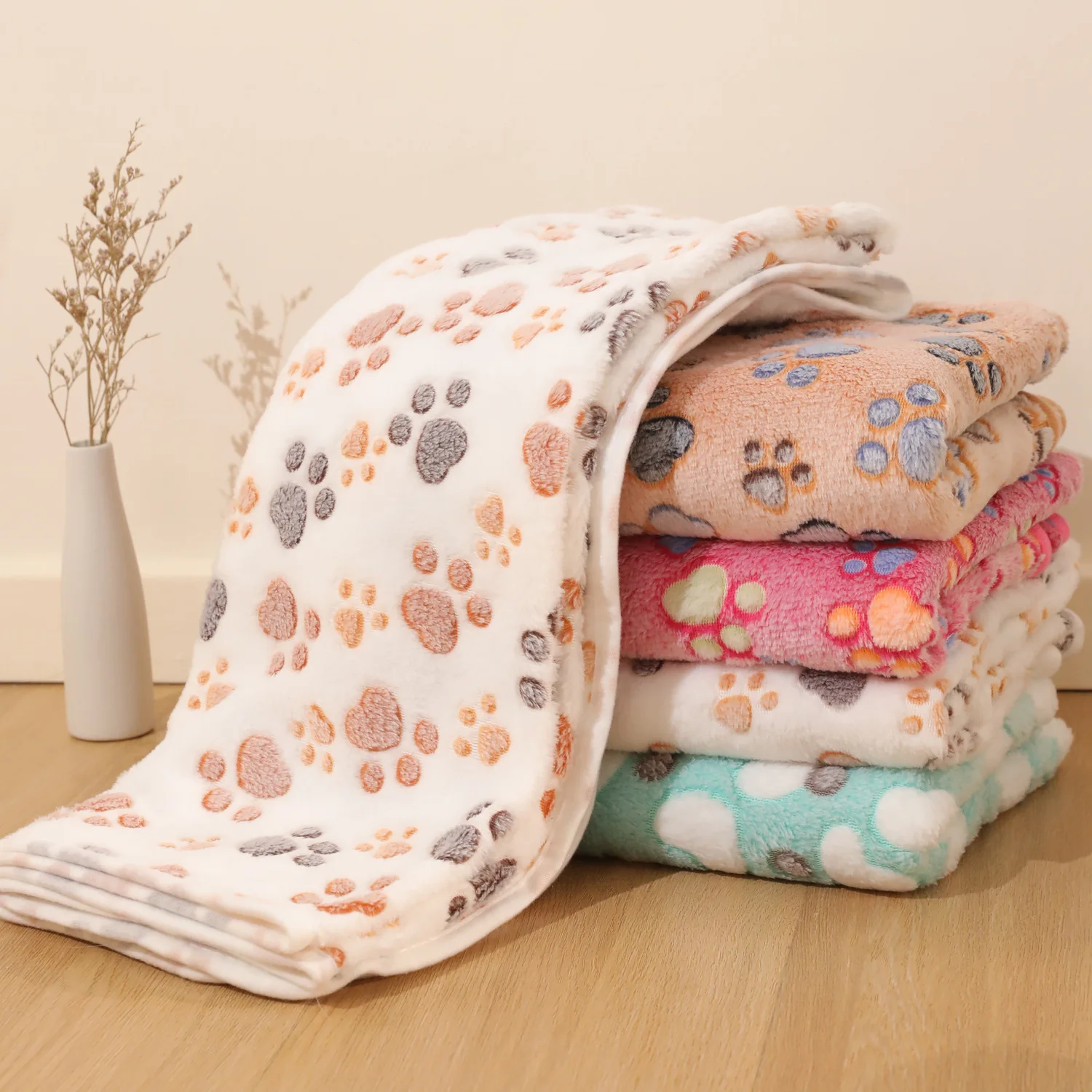 Plush & Warm Pet Winter Bed Mat, Super Soft Dog Cat Sleeping Pad for Indoor Use, Cozy Thick Fleece Blanket for Cold Weather