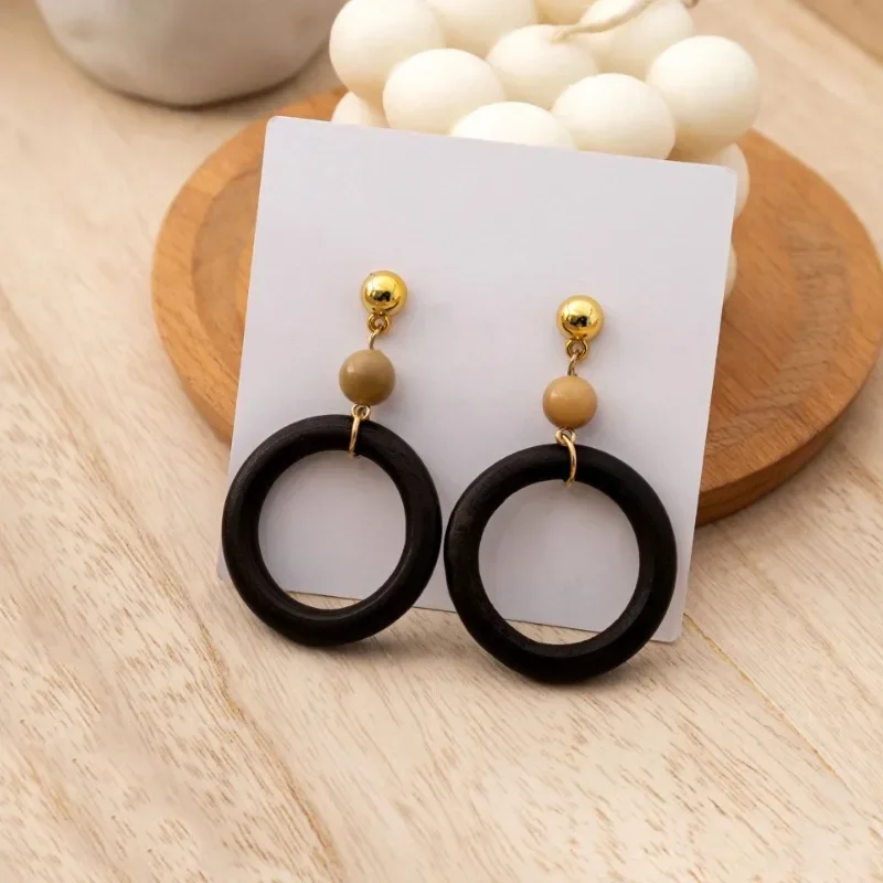 Vintage Simple Round Wooden Dangle Earrings for Women Girls Personality Hollow out Wooden Geometric Dangle Earrings Jewelry Gift