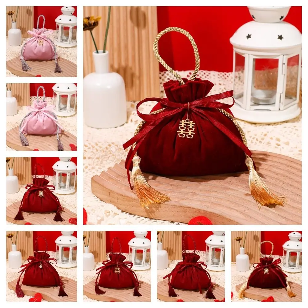 

Jewelry Organizer Chinese Drawstring Candy Bag Velvet Traditional Flannel Gift Bag Exquisite Tassel Wedding Gift Bag Guests