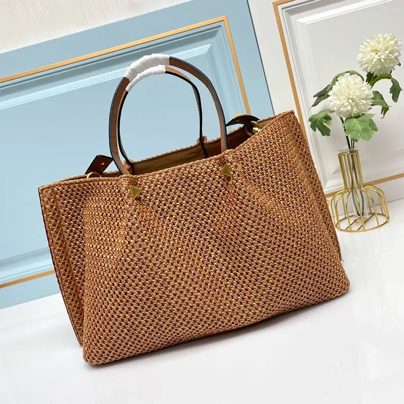 

Embroidered Beach Bag High-quality Fashion Large Capacity Handbag Women's Travel and Vacation Tote Bag Leisure Shopping Bag 2025