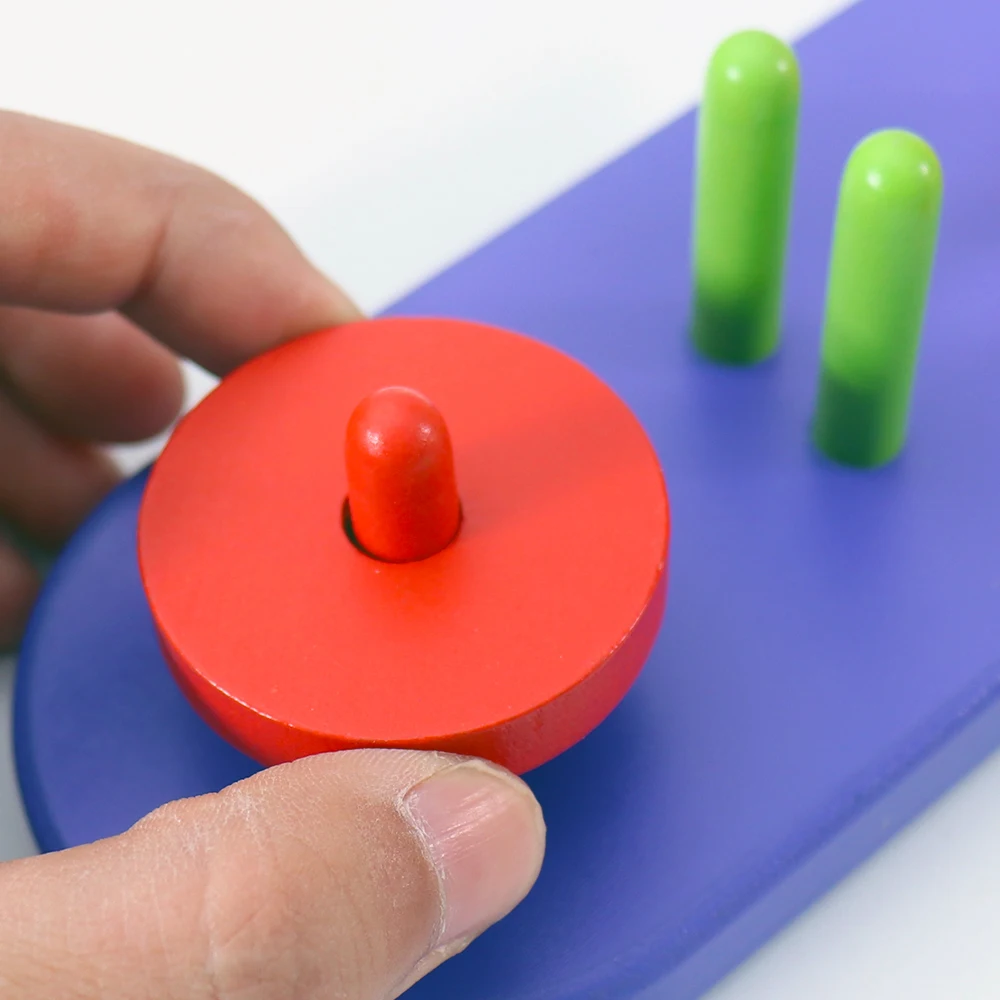 ألعاب الخرز على شكل: أشكال متناسقة الألوان لممارسة العد. يلعب الأطفال بمزيجات ذكية لمتعة تعزيز الدماغ بشكل فائق