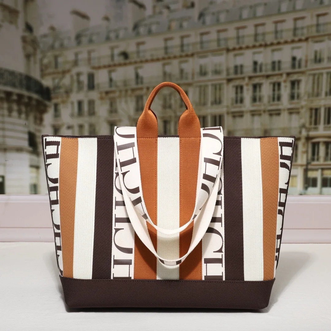 

New Style Ladies Retro Woven Bag, Large Capacity Tote, Casual Chic, Versatile for Handheld or Shoulder, Everyday Bag