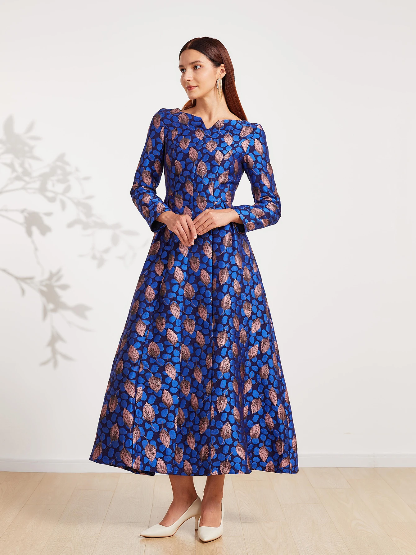 Blue-gray long-sleeved heavy jacquard fashion elegant and exquisite dress