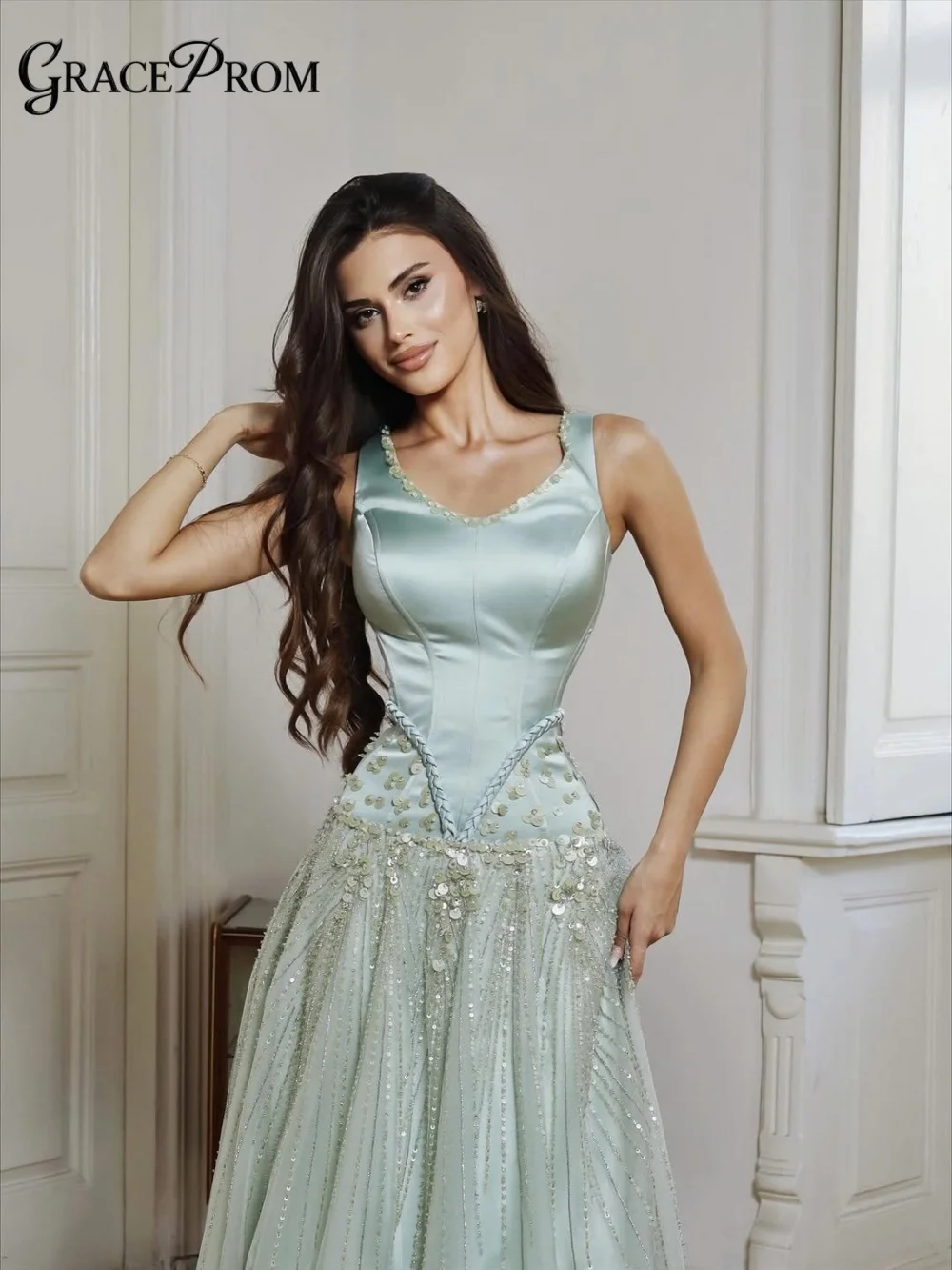 

Glamorous Mint Green Long Dress A Line Shape Sleeveless V Neck Tulle Party Dress Evening Gown For Wedding Guests فساتين سهرة