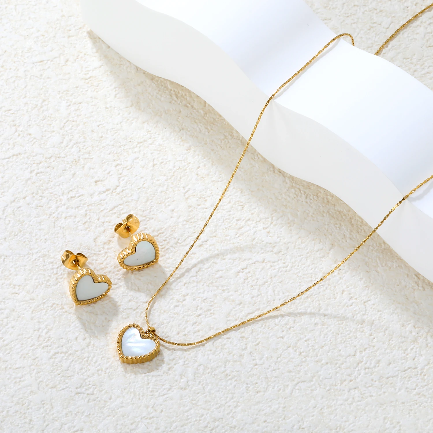 Heart White Shell Stud Earrings & Necklace Set