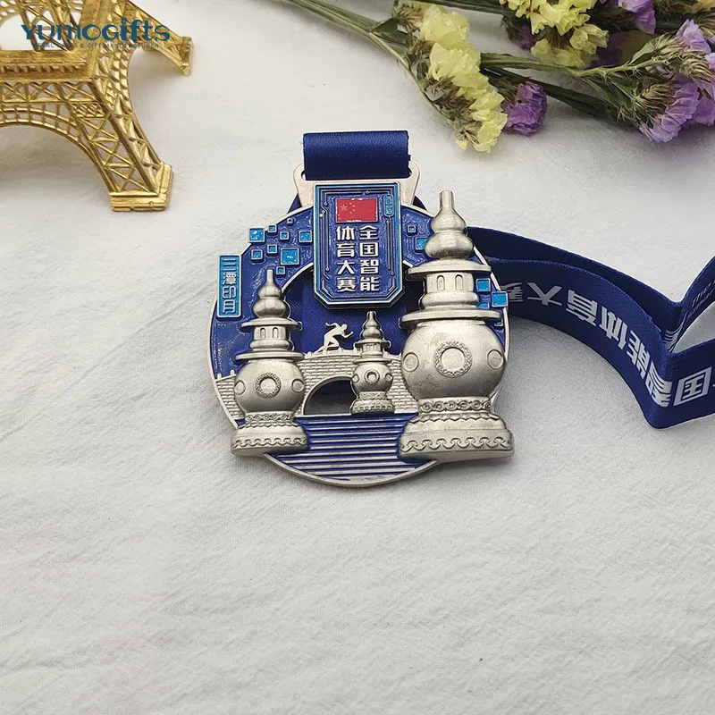 ปรับแต่ง. ความคิดสร้างสรรค์โลหะสีกลวงรายการที่ระลึกสามมิติเกมออนไลน์มาราธอนที่กําหนดเอง Wholesa