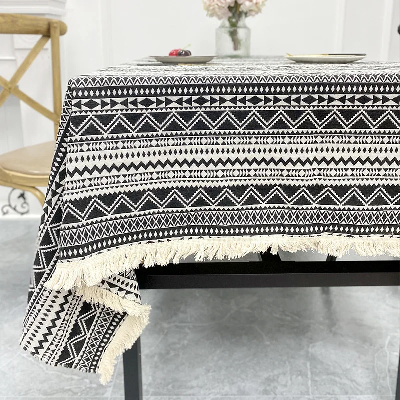 

Bohemian Geometric Print Cotton Linen Tablecloth with Tassel Aztec Style Table Cloth Cover for Home Dining Party Decoration