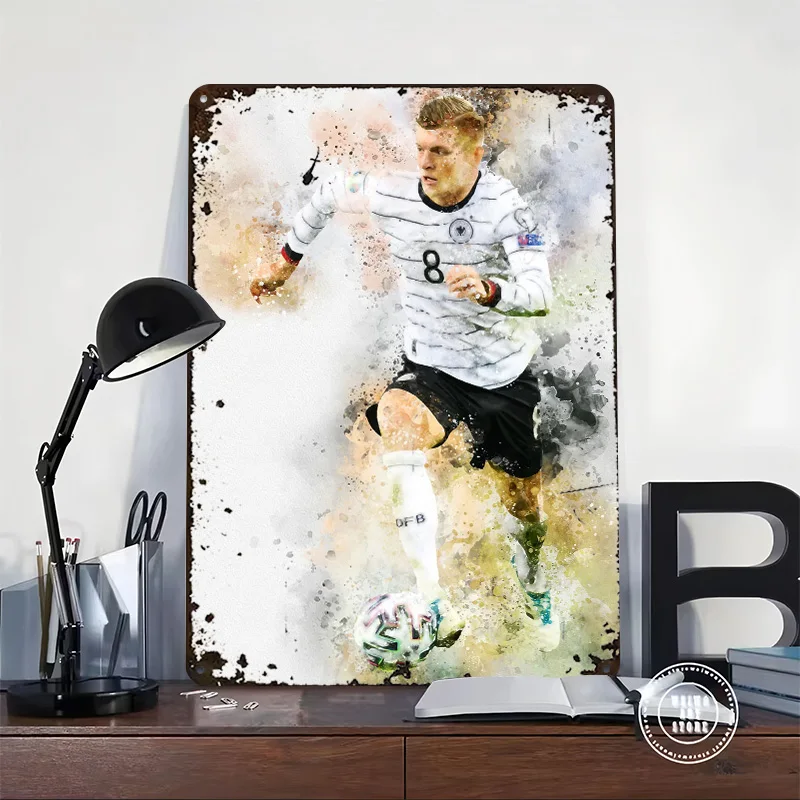 Toni the Professor Kroos Poster Retro 3D Printed Metal Signs Customized Wall Hanging Gift for Home Decor Accessories Tin Sign