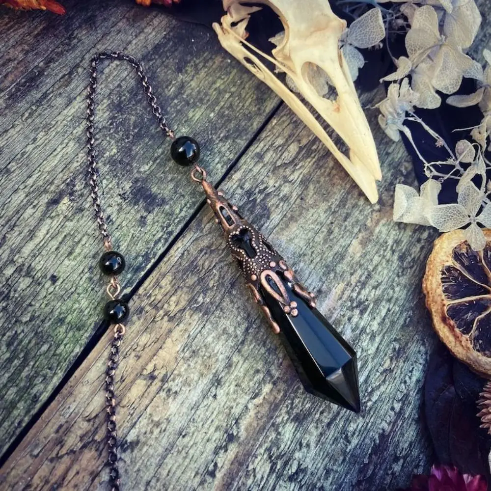2024 New Natural Stone Black Obsidian Crystal Pendulum for Divination Dowsing Vintage Reiki Raven Skull Chain Spiritual Pendulos