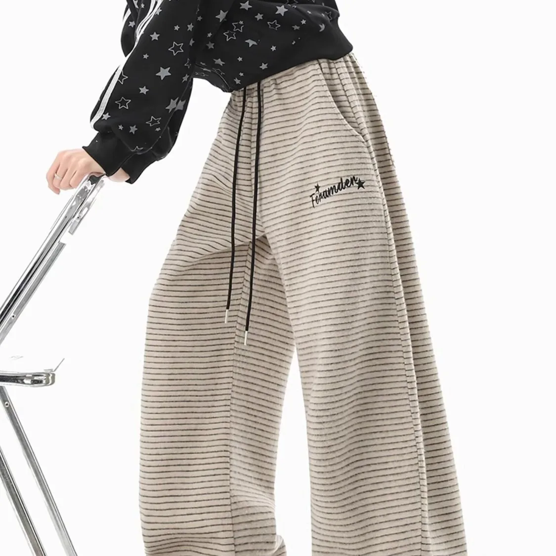 Amerikaanse luie stijl horizontale streep hangende wijde pijpen broek 2026 herfst en winter hoge taille afslankende dames abrikoos recht