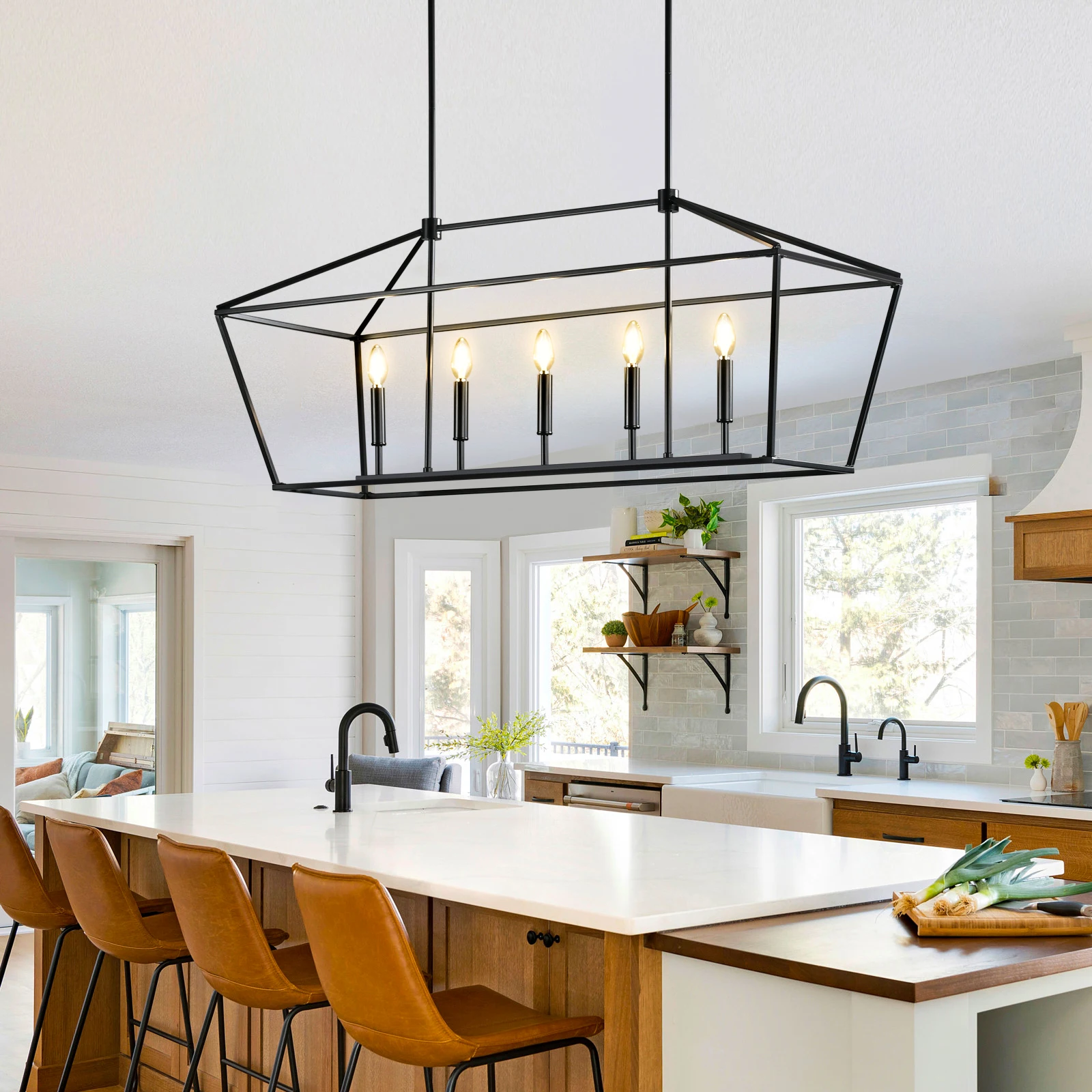 

Modern style height adjustable pendant light, suitable for island style pendant lights in restaurants and kitchens