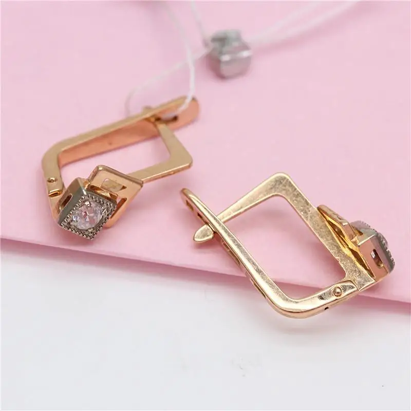 585 Purple Gold Plated 14K Rose Gold Inlaid Crystal Square Earrings for Women Sweet Design Charm Exquisite Engagement Jewelry