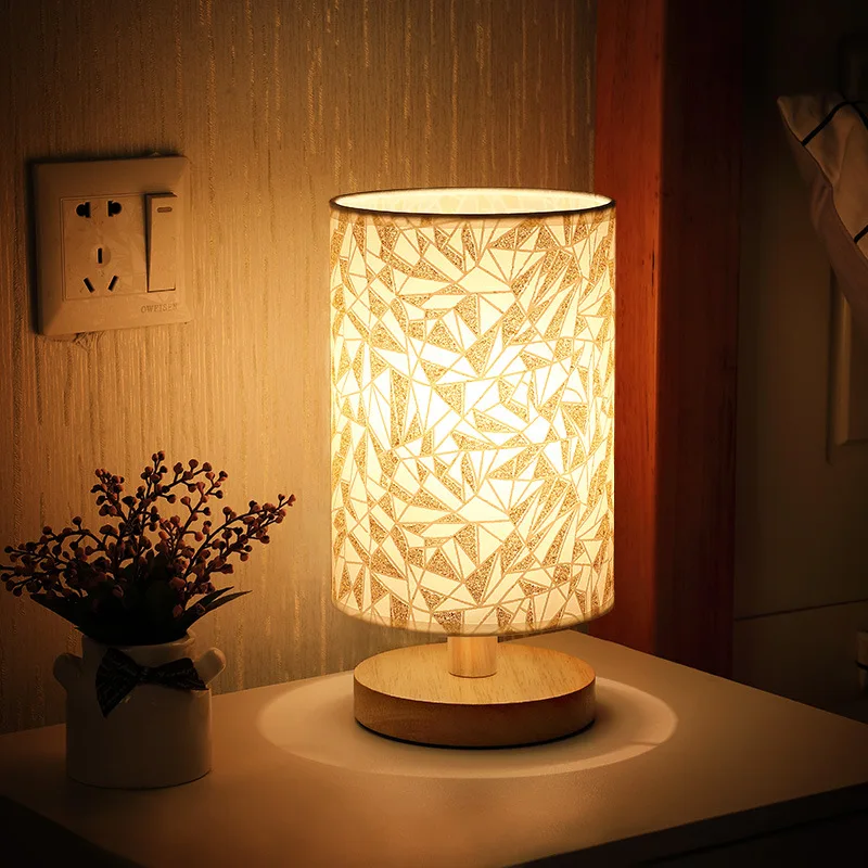 USB Bedside Lamp Night Lights Table Lamp For Bedroom Wooden Desk Lamp Bedside Night Light with Cylinder Lamp Shade Home Decor