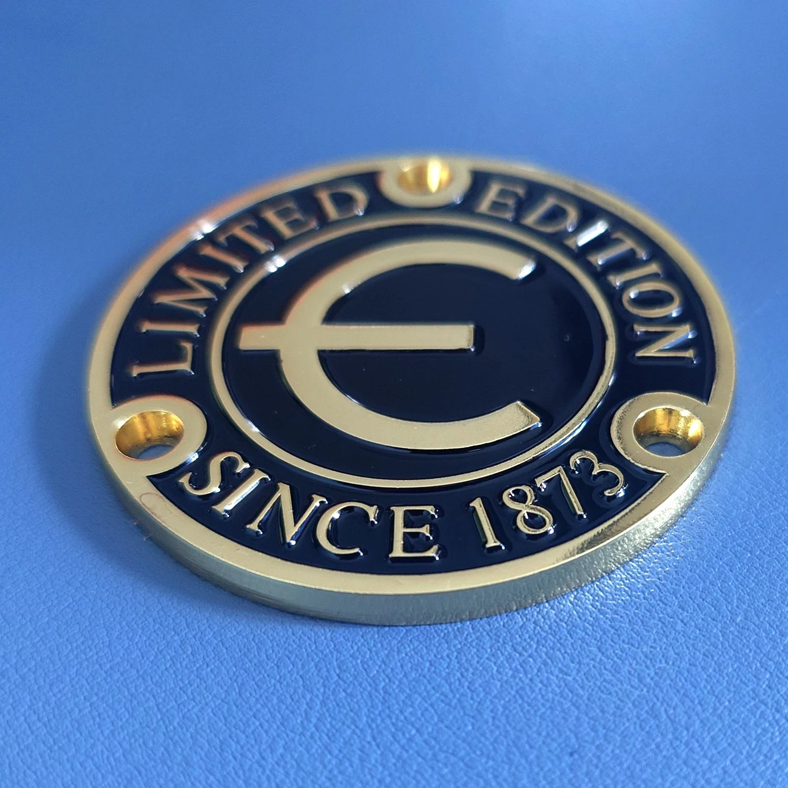 

Задняя металлическая крышка гитарного тумблера для стандартных запасных частей для гитары LP, золото