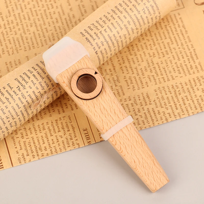 1Pc Wooden Kazoo Kazoo Wooden Flute Accompaniment Beginners Flute Are Simple Easy to Learn and Play The Instrument