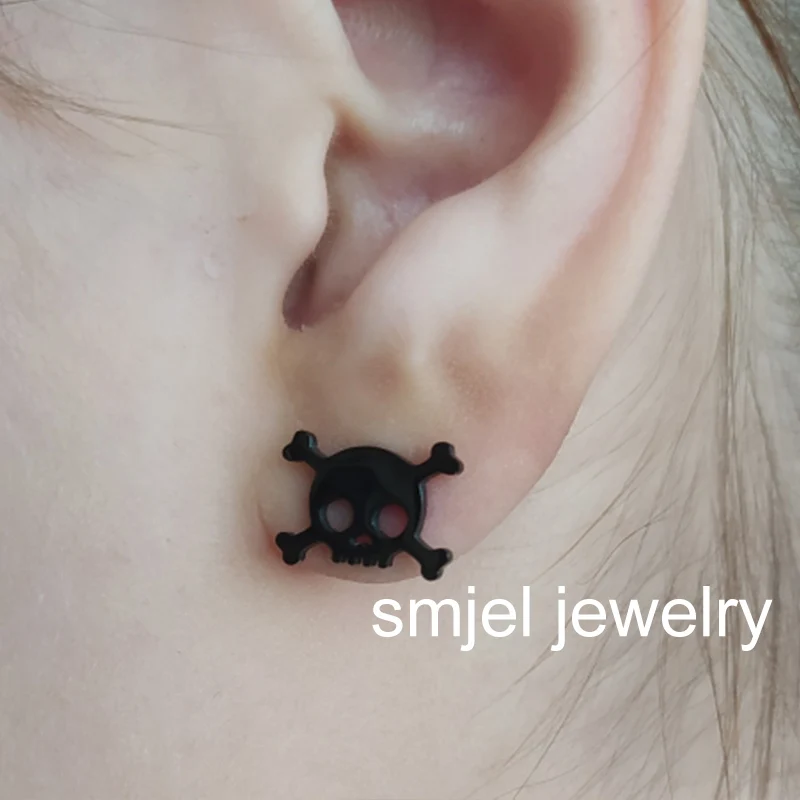 Punk Halloween Earring Black Stainless Steel Ghost Pirate Skull Stud Earrings Women Men Goth Pumpkin Spider Bat Ear Jewelry Gift