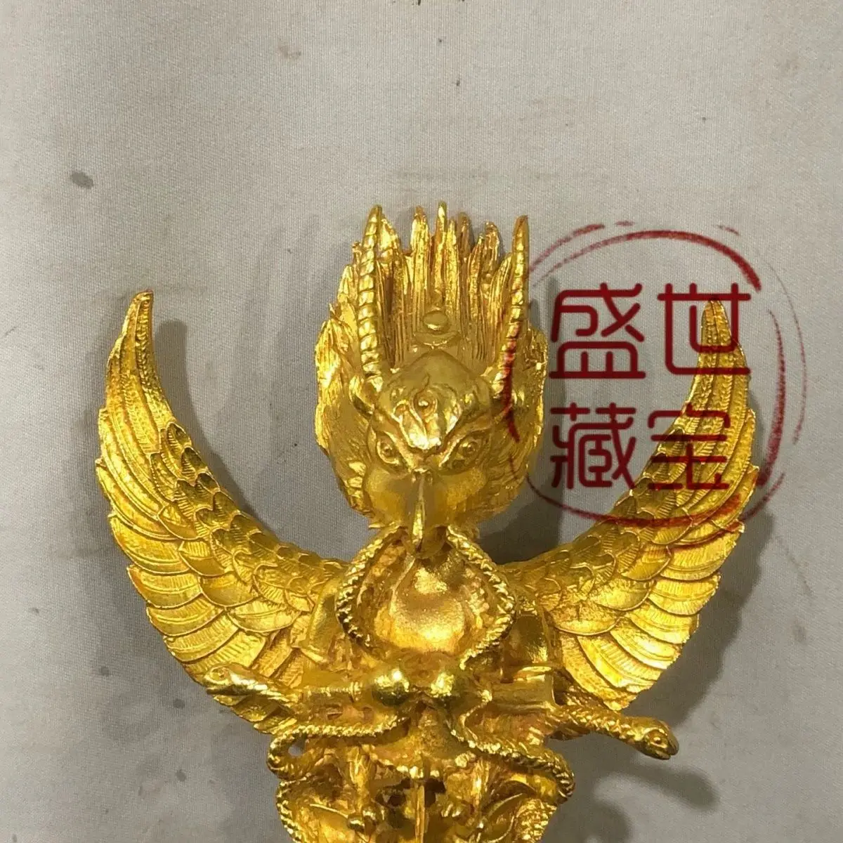 Gilt Tibetan Garuda Phurba Winged Bird Vajra Ritual Implement Ornament Decoration Tea Pet Figurines Desk Decor Accessories