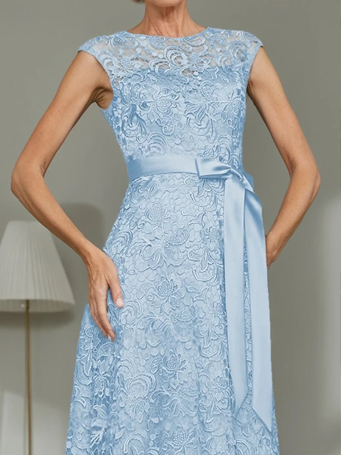 

Luxurious Elegant A-Line Evening Dress Boat Neck Satin Floor Length Sleeveless Lace Sash Wedding Guest Wear 2025 Free Customized