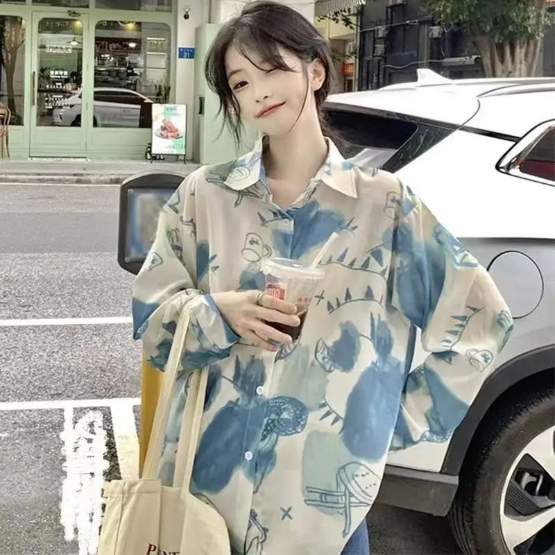 Damen-Graffiti-Hemd, Knopfleiste, Revers, Damenbluse, Frühling, Pendler, langärmelig, neue, schlanke und lockere, lässige, innovative Hemdoberteile