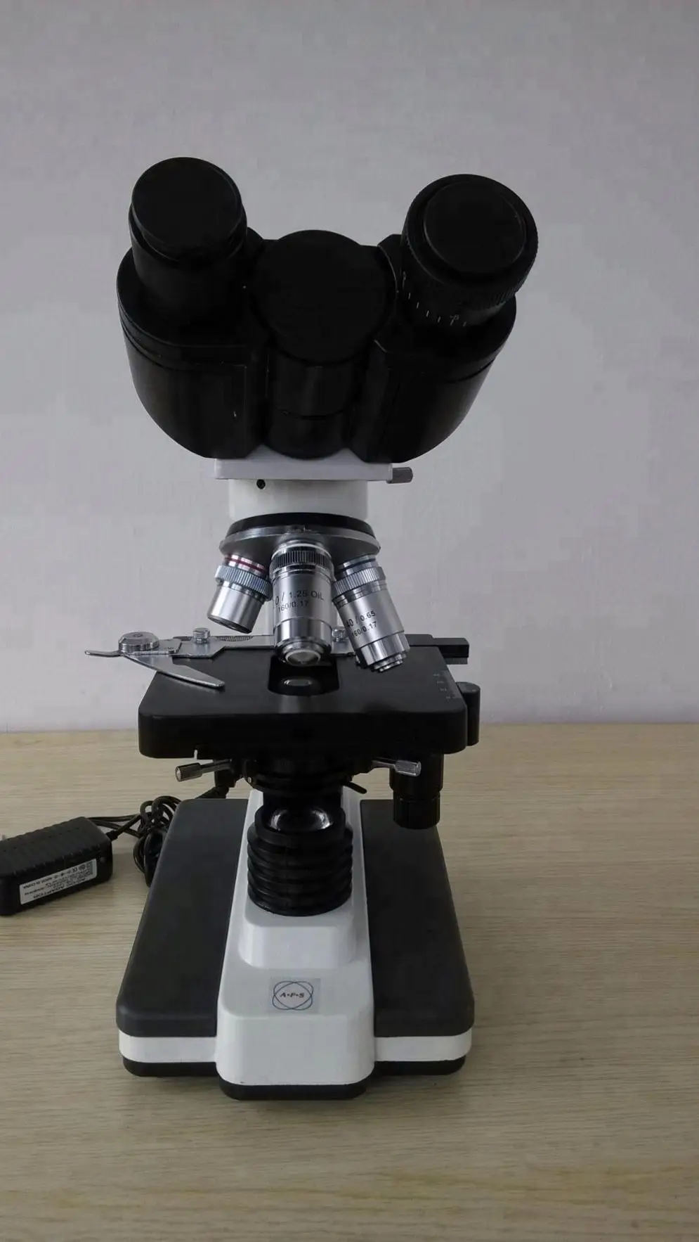 Binocular Biological Microscope Manufacturer