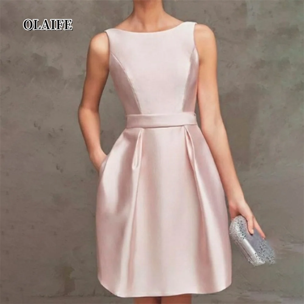 

A-line Princess Boat Neck Sleeveless Cocktail Dresses Satin Vestidos De Graduación