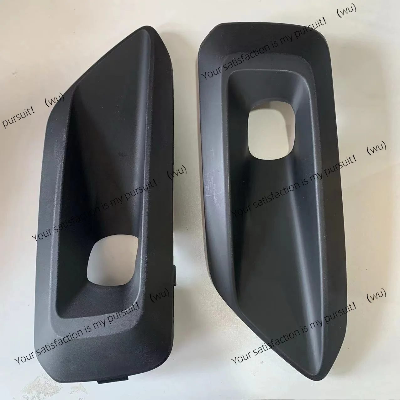 

31449343 31449344 Car front bumper fog lamp frame/fog lamp cover for Volvo XC40 2018-2022