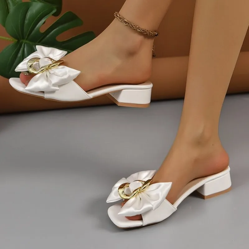 Sommerliche, trendige Designer-Sandalen mit Schleife für Damen, modische, lässige Pantoletten mit eckigem Absatz, 2026 neue elegante Party-High-Heels für Damen – Detail 12