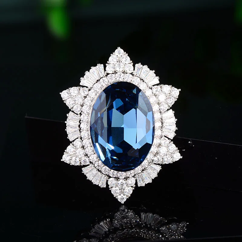 Luxury Micro-inlaid Zircon Hexagram Blue Brooches for Women Men Fashion Design High-end Corsage Pin Geometry Badge Accessories